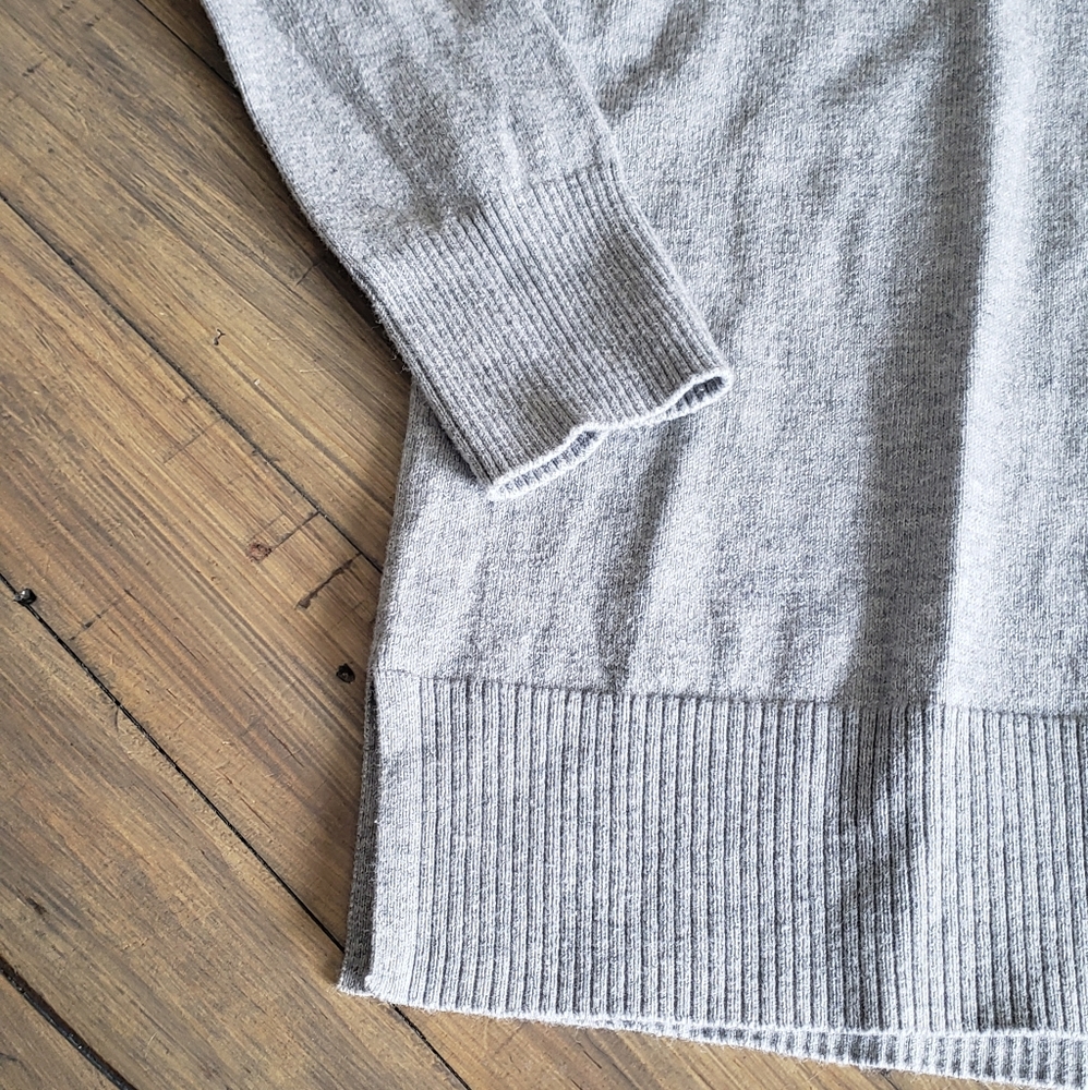 Sweater - Picture 3 of 4